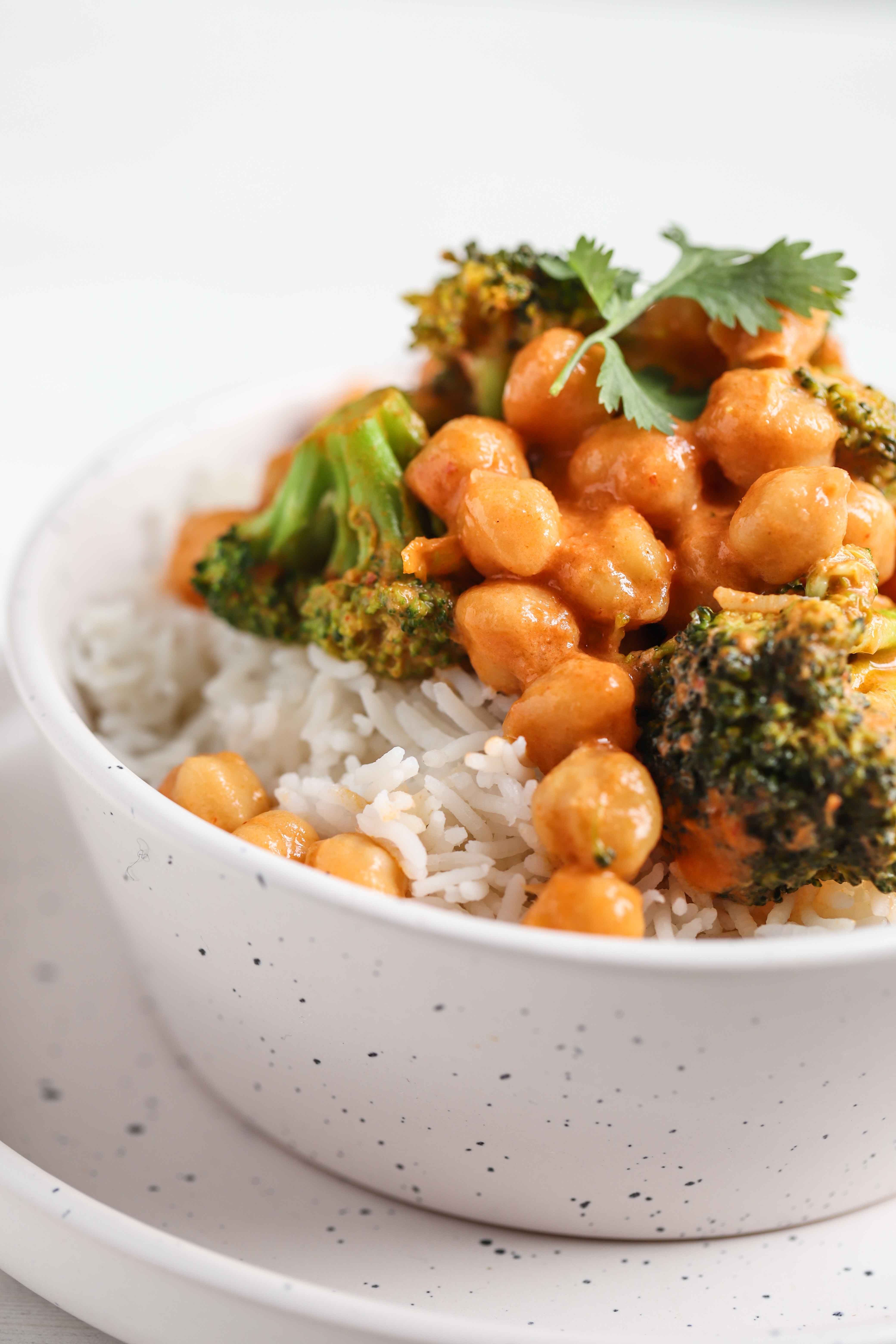 Chickpea and Broccoli Curry